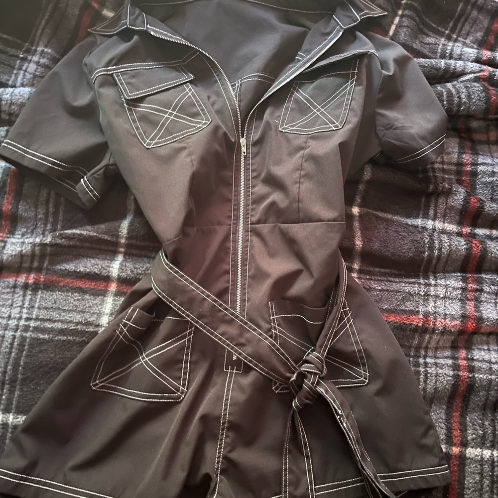 SHEIN Black Zip-Up Jacket with White Stitching